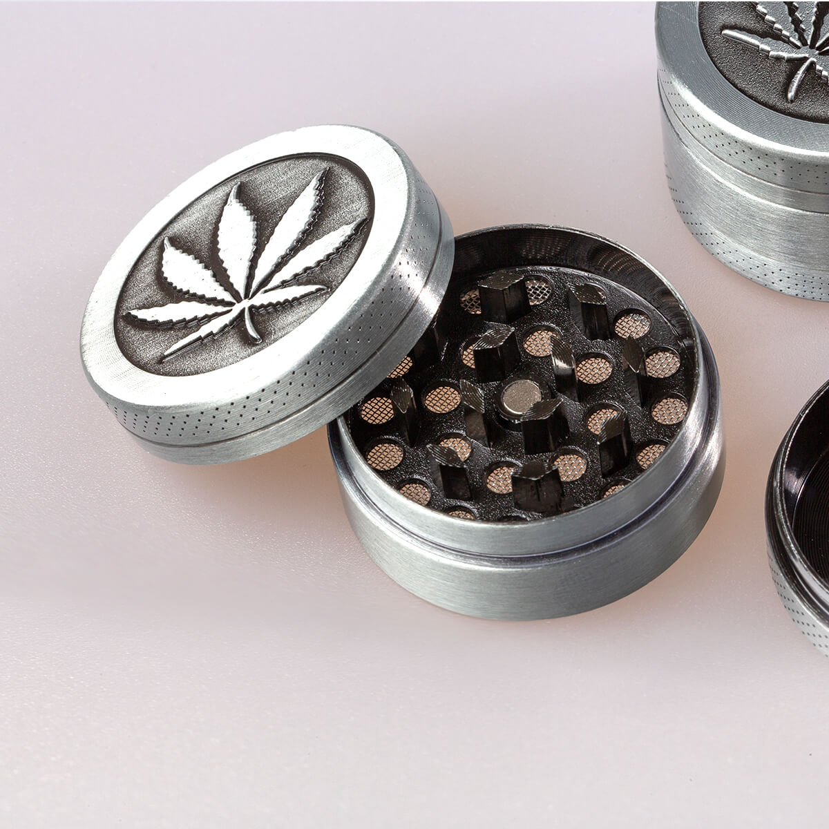 Grinder Leaf