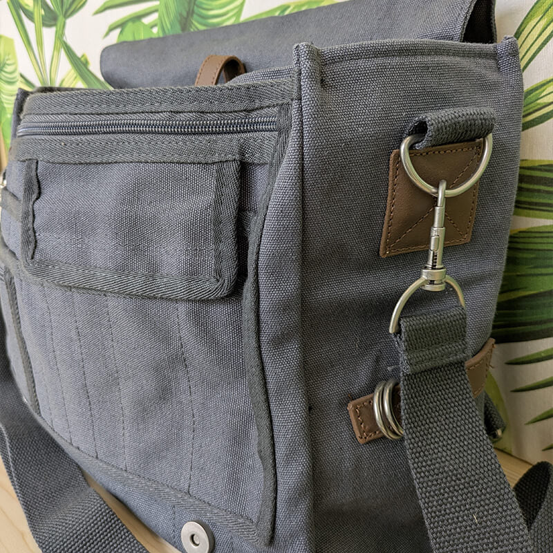 Pure borsa tracolla in tessuto di canapa con tasche